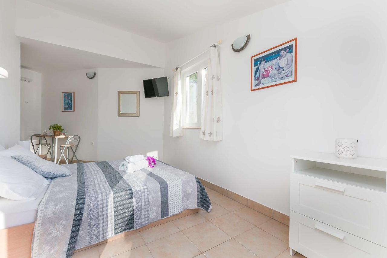 Apartmani Neno Lokva Rogoznica Exterior photo